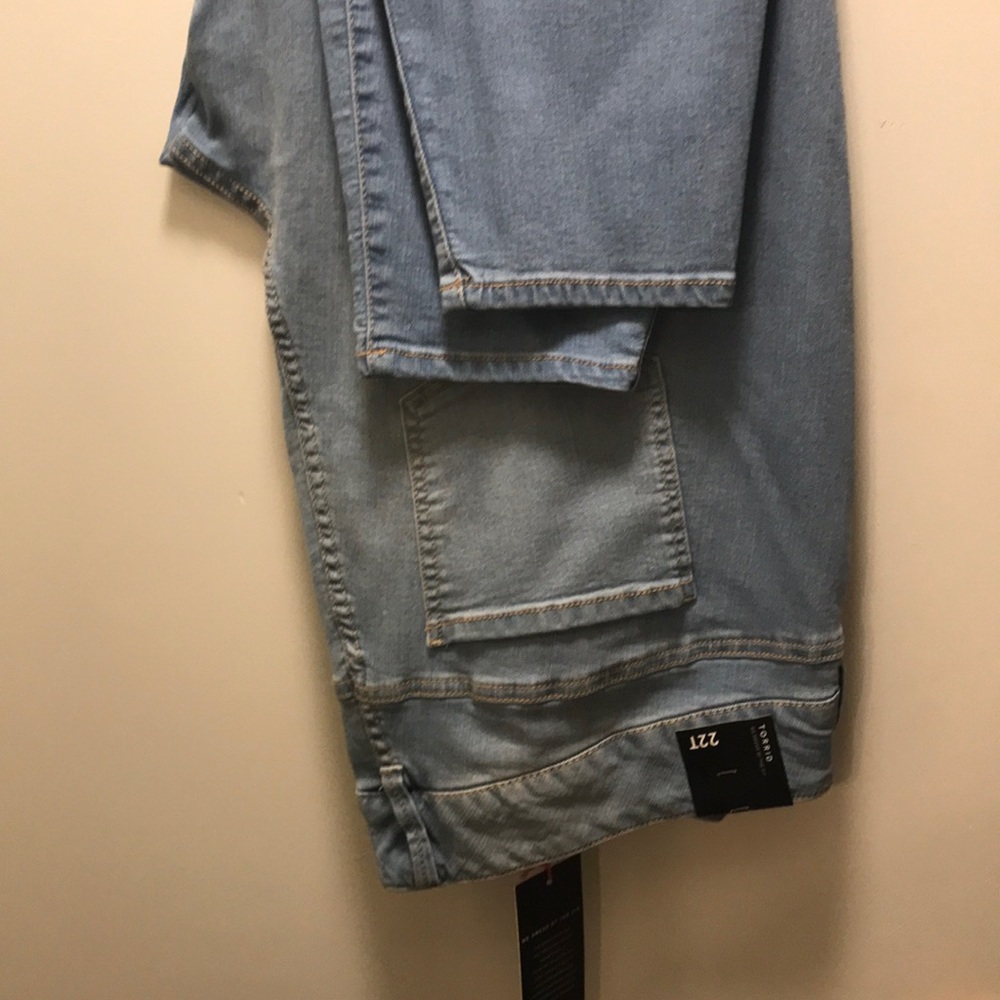 Brand new light blue denim jeggings from Torrid